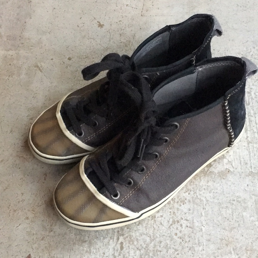 Sorel  Shoes size 7